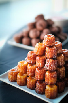 Pyramide de Canel&eacute;s . . .
