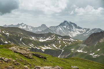 Fototapeta na wymiar Alpine valley in France along the Tour du Mont Blanc