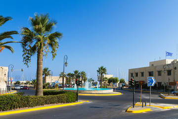 Fortress, water fountain, palm trees at famous Heraklion Venetia