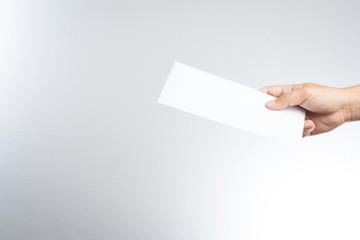 Fototapeta premium hand holding envelope