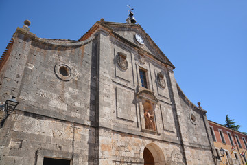 iglesia de piedra antigua en Lerma, Burgos
