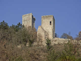 Fototapeta na wymiar Burg in Visso