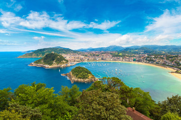 Fototapeta na wymiar Panoramic view of San Sebastian