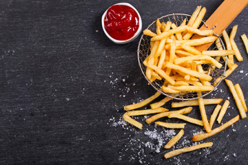 French fries with ketchup - obrazy, fototapety, plakaty