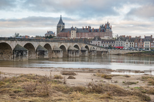 The bridge over the Loire at Gien on a wintry sunset