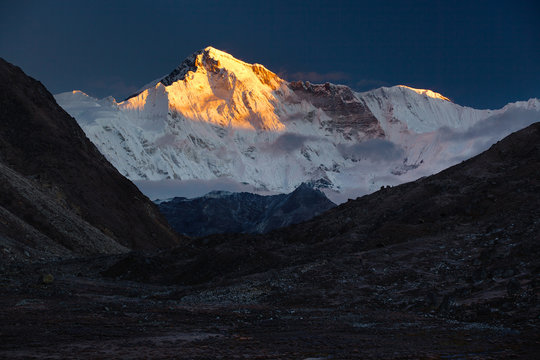 Cho Oyu (8,201 m) - The Goddess of Turquoise.
Nepal, Himalayas, Sagarmatha National Park, view on Cho Oyu (8,201 m) from the Gokyo Village (4,970 m
