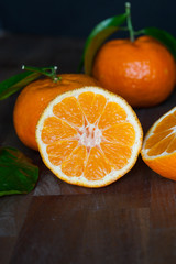 Aufgeschnittene Clementine