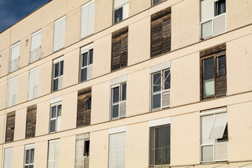 Fototapeta na wymiar facade of apartment building in Zadar, Croatia.