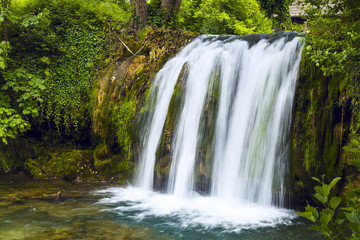 Fototapeta na wymiar waterfall on Korana river. Slunj, Croatia.