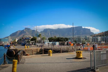 Fotobehang Table Mountain view from Waterfront area, Cape Town, South Africa © free2trip