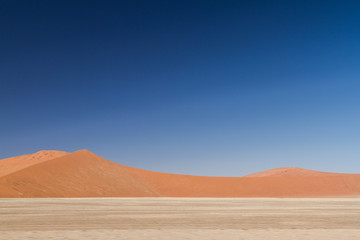 Fototapeta na wymiar Sunrise dunes, Sossusvlei, Namib Desert, Namibia, Africa