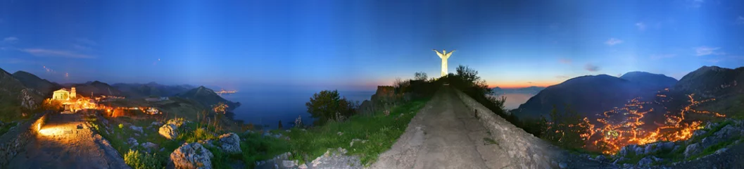 Fotobehang Maratea, panorama notturno a 360° con statua del Redentore © Maurizio Rovati