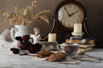 Evening family tea with oat cookies