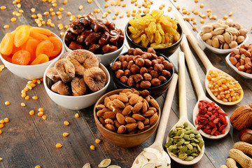 Composition with dried fruits and assorted nuts