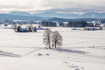 Winteridylle im bayrischen Voralpenland