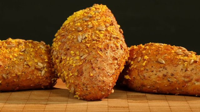 German bread: Dolly around a spelt chia bun 4k 11794
