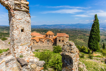 Fototapeta premium Byzantine church in medieval city of Mystras