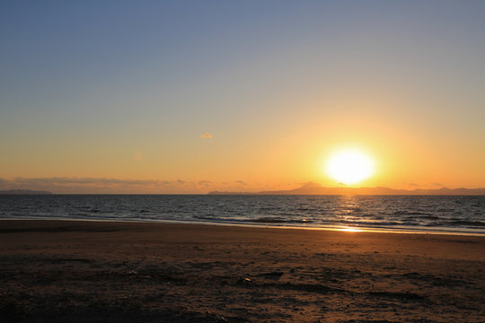 鹿児島県鹿屋市 高須海岸からの夕日 © setsuna