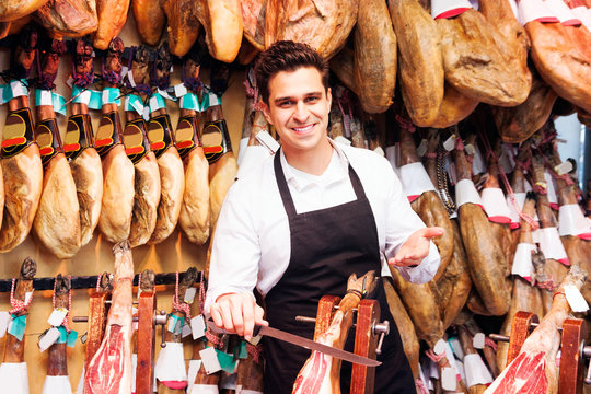salesperson in the store jamon