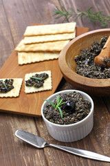 black olive tapenade with crackers