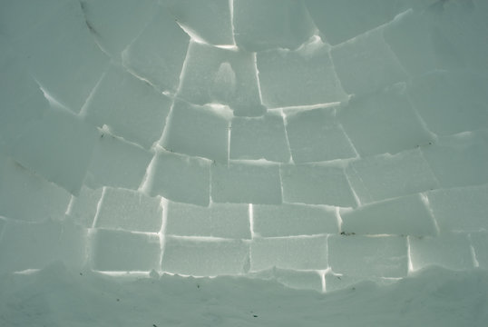mattoni di neve di un villaggio di Igloo, Passo del sempione, Alpi Svizzera