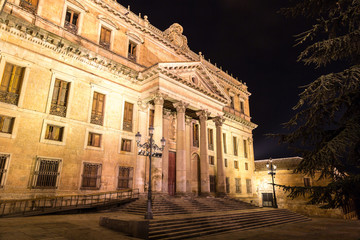 Obraz premium Night street in Salamanca