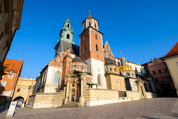 Fototapeta na wymiar Famous landmark Wawel castle, Krakow Poland