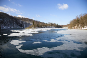 Fototapeta na wymiar Plitvice national park in winter