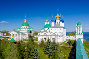 Fototapeta na wymiar Spaso-Yakovlevsky Monastery and Zachatievsky Cathedral in Rostov, Yaroslavl oblast, Russia