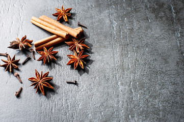 Cooking ingredients: cinnamon sticks, clove and star anise