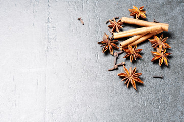 Cooking ingredients: cinnamon sticks, clove and star anise