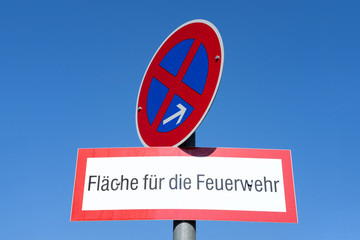 Parkverbot vor Feuerwehrzufahrt