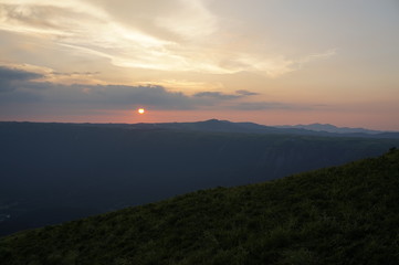 Obraz premium 阿蘇山 夕焼け 熊本