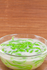 Thai dessert, rice noodles made of rice eaten with coconut milk