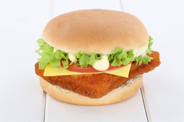 Fischburger Fisch Burger Backfisch Hamburger Käse Tomaten Salat