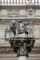 The Lion of Saint Mark's symbolizes the city's close ties with Venice. Verona - Piazza delle Erbe. Italy