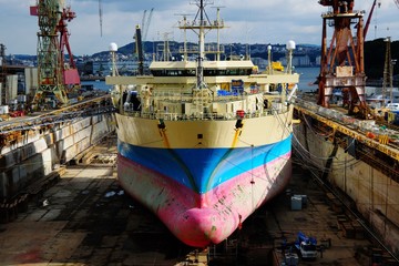 造船産業とジブクレーン   © hasehase2