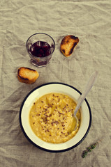 Thick pea soup