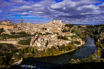 Fototapeta na wymiar Toledo from the main viewpoint
