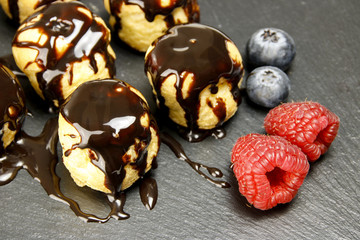 Profiteroles