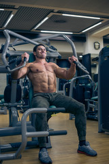 Fototapeta na wymiar Bodybuilding. fun in the gym. healthy lifestyle.