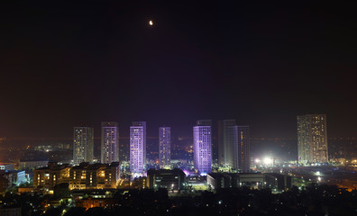 Fototapeta na wymiar Hanoi cityscape at moon night