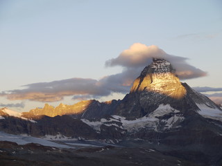 Matterhorn all'alba