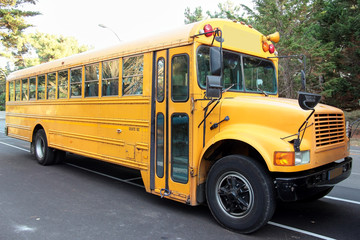 Bus jaune