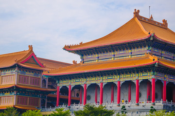Fototapeta premium Traditional and architecture Chinese style temple at Wat Mangkon Kamalawat or Wat Leng Noei Yi in Nonthaburi,Thailand.