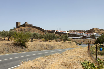 villaggio fortificato