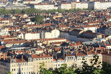 Vue panoramique depuis la colline de Notre-Dame de Fourvière. Lyon / Panoramic view from Viewpoint of Notre Dame de Fourviere hill. Lyon.