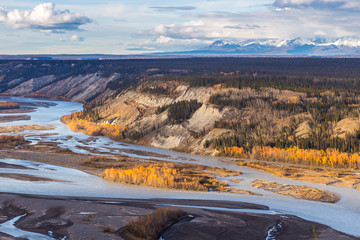 Copper River on the boundary of the Wrangell-St. Elias National Park and Preserve, famous for the dip-net salmon fishery. Alaska, USA.