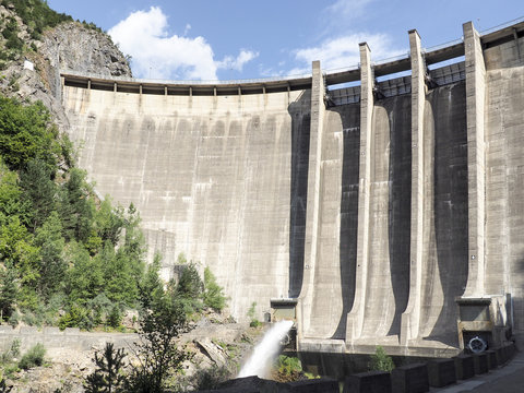 Embalse de B&uacute;bal,Huesca,Espa&ntilde;a