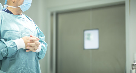 Obraz premium Surgeon in hospital surgery